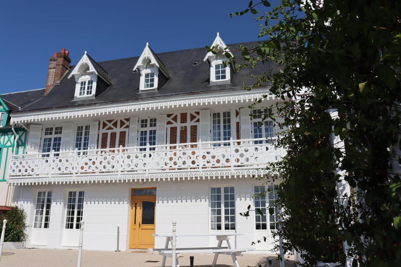 Hotel White House, Maison D'Hotes Villequier Exteriér fotografie